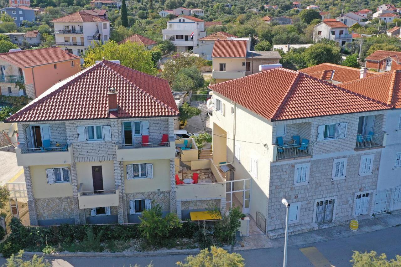 Apartments Babin Vinišće Eksteriør billede